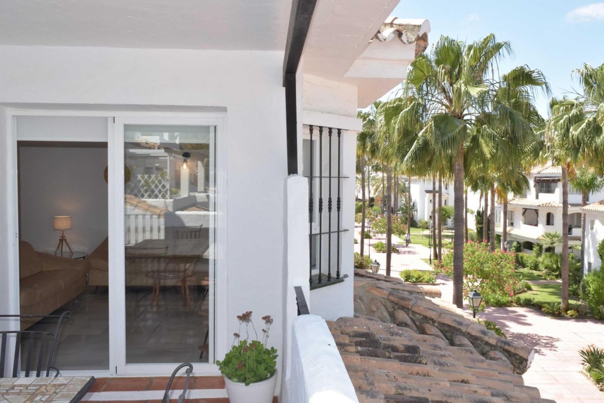 Atico Duplex Urbanizacion Naranjos Apartemen