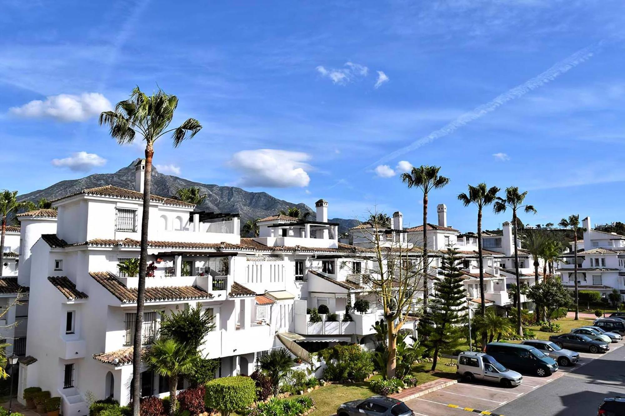 Apartment Atico Duplex Urbanizacion Naranjos *