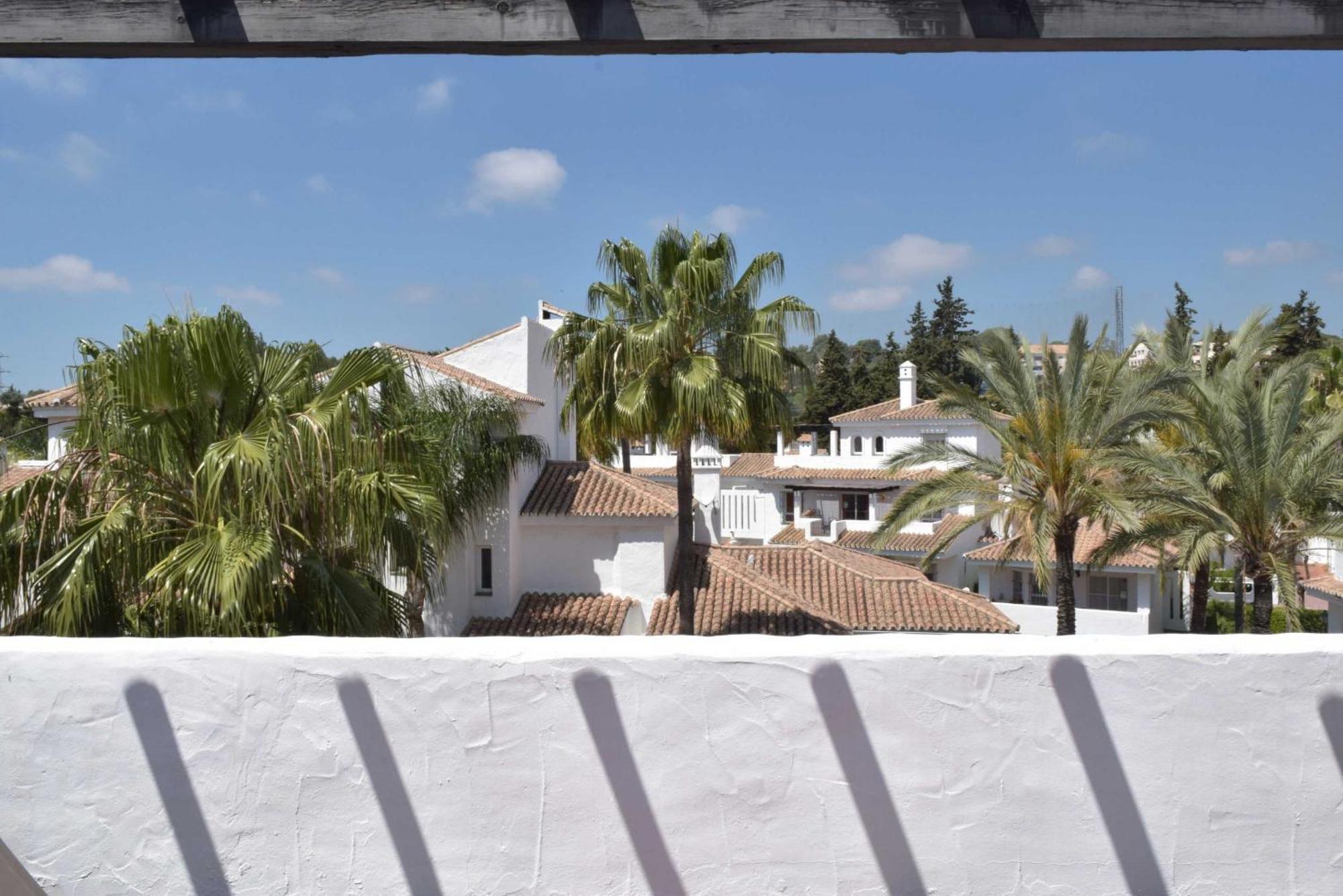 Apartemen Atico Duplex Urbanizacion Naranjos Marbella