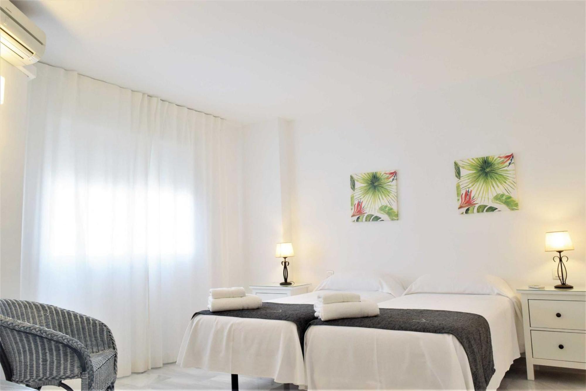 Atico Duplex Urbanizacion Naranjos Marbella